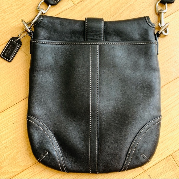 ❌ SOLD ❌ COACH Black Leather Soho Flap Top Crossbody Bag - Picture 4 of 12
